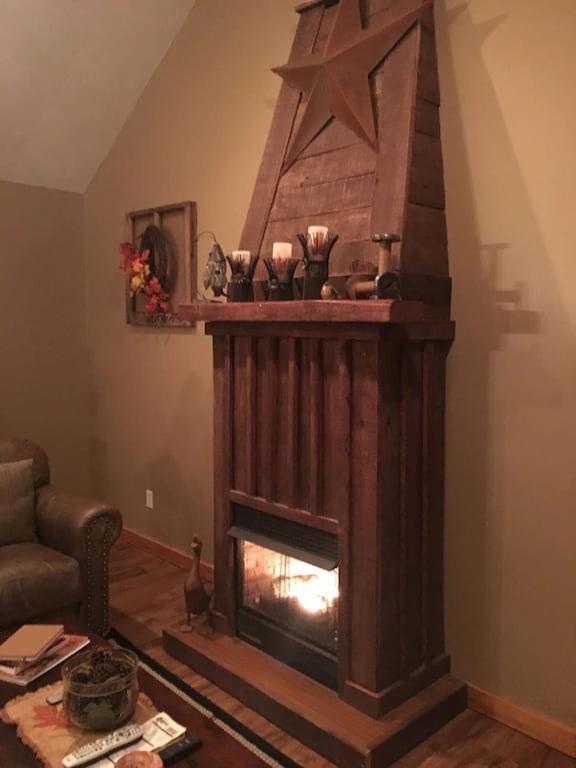 Gas Fireplace, Firepit, And Cedar Adirondack Chair Spencer Екстериор снимка
